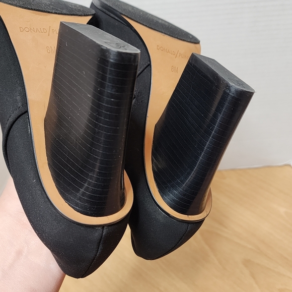 Donald J Pliner Verie Pointed Toe Ankle Black Booties Shooties Size 8M - Picture 5 of 15